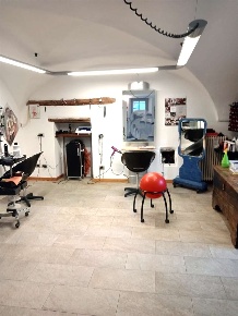 Foto Negozio in via chanoux, Hône Centro di 44 m² con 3 locali in vendita