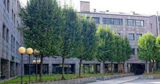 Foto Ufficio a Como di 122 m² con 4 locali in vendita