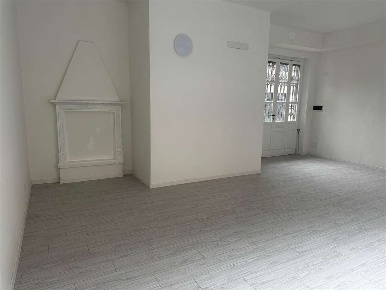 Foto Negozio a Bovisio-Masciago di 55 m² con 1 locali in vendita