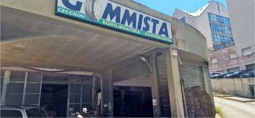 Foto Attività commerciale in Via Mario Angeloni 23, Perugia di 230 m²