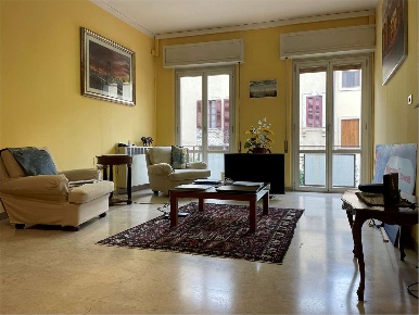 Foto Ufficio in Via Umberto I, Bovolone Centro di 80 m² con 3 locali