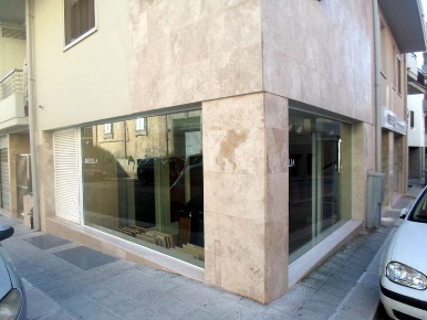 Foto Negozio a Gravina in Puglia di 110 m² con 1 locali in vendita