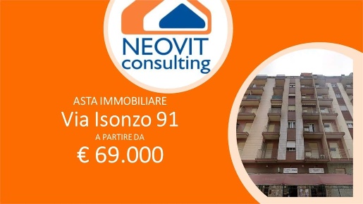 Foto Negozio in Via Isonzo  91, Torino San Paolo di 78 m² con 2 locali
