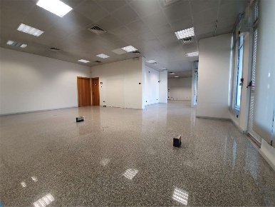 Foto Negozio a Cartura di 100 m² con 1 locali in affitto