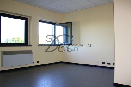 Foto Ufficio a Capannori di 48 m² con 2 locali in vendita