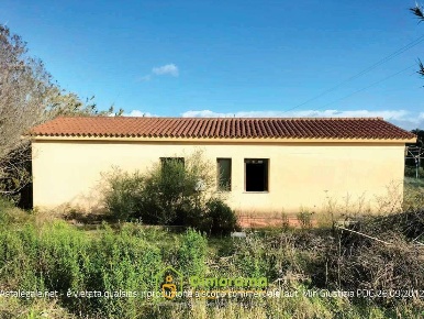 Foto Magazzino in Località Caprilazzu snc, Olbia San Simplicio di 2400 m²