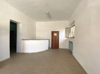 Foto Ufficio a Osimo di 70 m² con 2 locali in affitto
