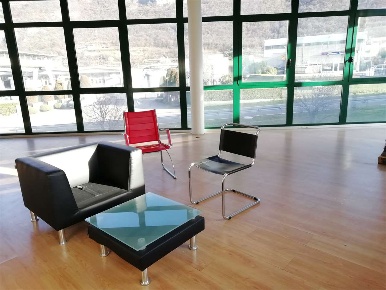 Foto Ufficio a Ala di 300 m² con 8 locali in affitto