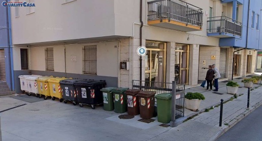 Foto Ufficio in Via Repubblica 18, Chiaravalle Centro di 75 m² con 2 locali