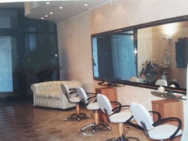 Foto Negozio in Gragnano, Capannori Gragnano - Lappato di 120 m² in vendita