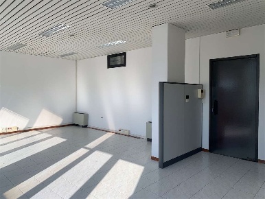 Foto Ufficio in Via Goffredo Mameli 15, Reggio nell'Emilia di 60 m²