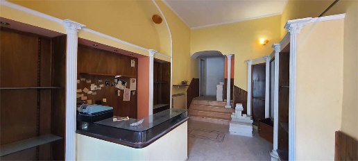 Foto Negozio a Avellino di 53 m² con 2 locali in vendita