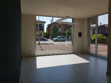 Foto Negozio a Cartura di 100 m² con 1 locali in affitto
