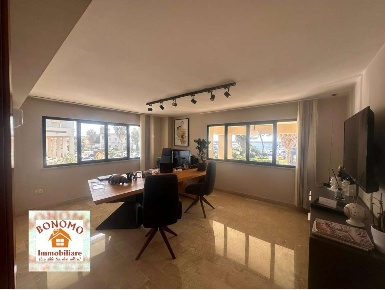 Foto Ufficio a Marsala di 90 m² con 2 locali in affitto
