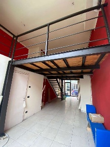 Foto Ufficio in Via Lamarmora, Verbania Intra di 75 m² con 1 locali