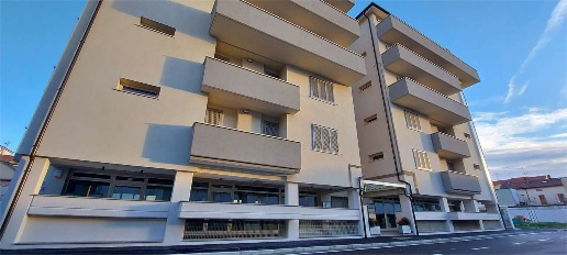 Foto Ufficio a Prato di 98 m² con 3 locali in vendita