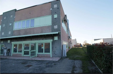 Foto Negozio in VIA VIAZZA, San Prospero di 200 m² con 3 locali in vendita