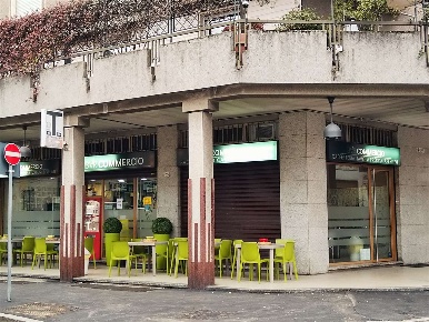 Foto Negozio in via Vignoli 44, Seregno San Rocco - Sanzio di 128 m²
