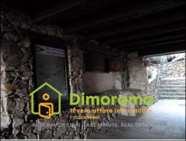 Foto Negozio in oc. Capo Ceraso Condominio Li Cuncheddi snc, Olbia