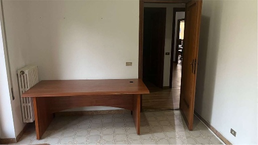 Foto Ufficio a Frosinone di 20 m² con 1 locali in affitto