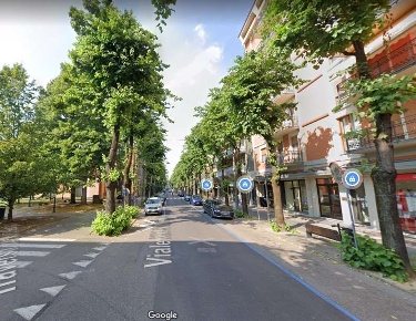 Foto Negozio in via XX settembre 71, Sassuolo Centro di 60 m² con 1 locali