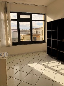 Foto Ufficio in Piazza Falcone, Mondragone di 40 m² con 1 locali in affitto