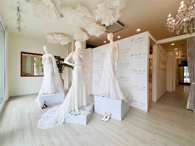 Foto Attività commerciale in Via Marconi 29, Lovere di 170 m² con 3 locali