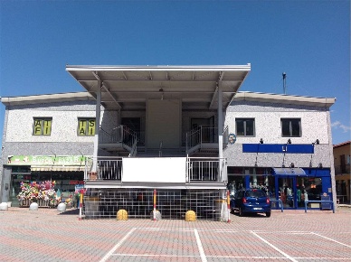 Foto Negozio a Marchirolo di 195 m² in affitto