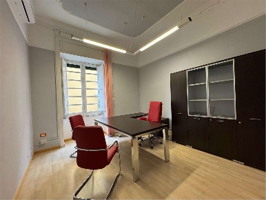 Foto Ufficio a Salerno di 14 m² con 1 locali in affitto