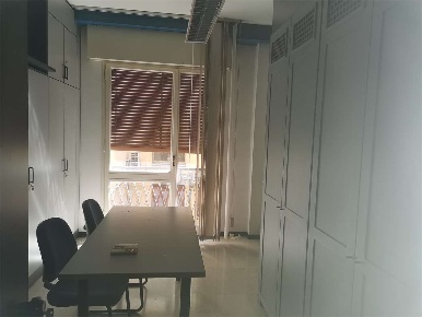 Foto Ufficio a Modena di 250 m² con 7 locali in affitto