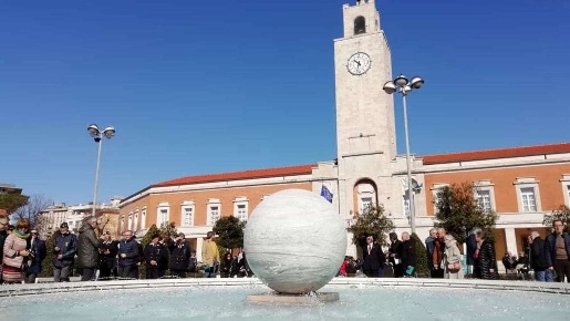 Foto Negozio a Latina di 200 m² con 4 locali in affitto