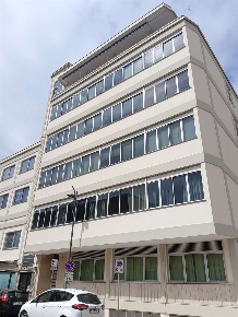 Foto Ufficio a Latina di 55 m² con 3 locali in vendita