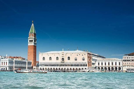 Foto Attività commerciale in SAN POLO SN, Venezia San Polo di 100 m²