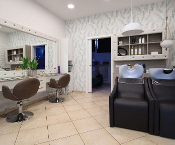 Foto Negozio a Reggio nell'Emilia di 75 m² con 3 locali in vendita