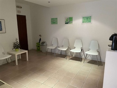 Foto Ufficio a Trento di 180 m² con 7 locali in affitto