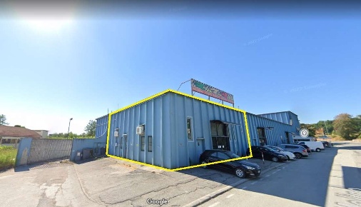 Foto Negozio a Castelbellino di 160 m² con 3 locali in vendita