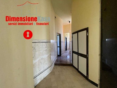 Foto Negozio in Via fosso, Roccarainola di 700 m² con 1 locali in affitto