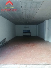 Foto Magazzino a Pinerolo di 70 m² con 1 locali in affitto