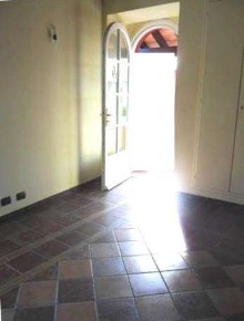 Foto Ufficio a Sarzana di 85 m² con 2 locali in vendita