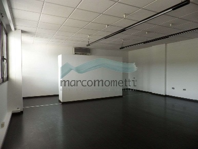 Foto Ufficio a San Vendemiano di 120 m² con 5 locali in vendita