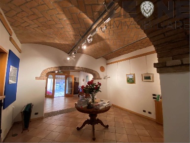 Foto Negozio a Vignola di 72 m² con 4 locali in vendita
