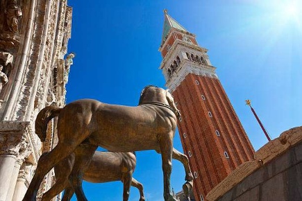 Foto Negozio in Fenice, Venezia San Marco di 65 m² con 4 locali in vendita