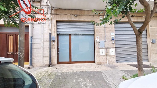 Foto Ufficio in Via De Gasperi 29, Triggiano di 72 m² con 3 locali