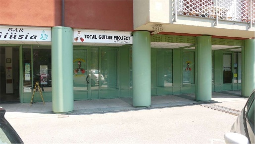 Foto Negozio a Cernobbio di 50 m² con 2 locali in vendita