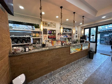 Foto Negozio in Via Petrera 1, Bari Picone di 60 m² con 1 locali in vendita
