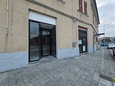 Foto Negozio in VIA ACQUA 7, Jesi San Giuseppe di 125 m² con 4 locali