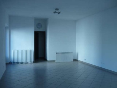 Foto Negozio in Tassignano, Capannori Centro di 55 m² con 1 locali