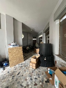 Foto Magazzino in Via Mazzini 34, Montanaro di 70 m² con 3 locali