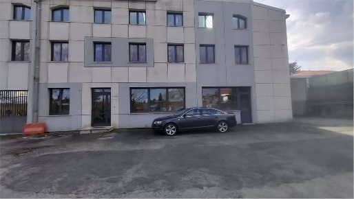 Foto Magazzino in corso torino 78, Chieri Roaschia di 520 m² con 4 locali