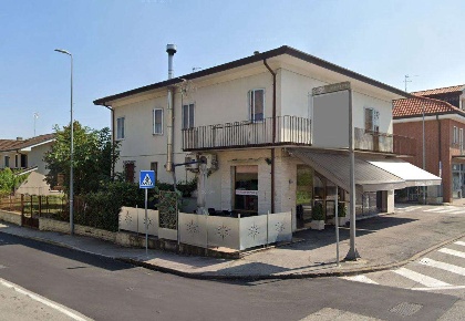 Foto Negozio a Albignasego di 70 m² con 2 locali in affitto